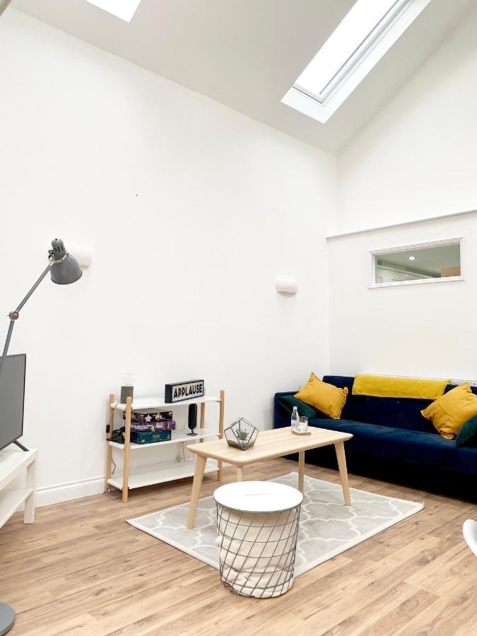 The Birches Apartment Cambridge  Bagian luar foto