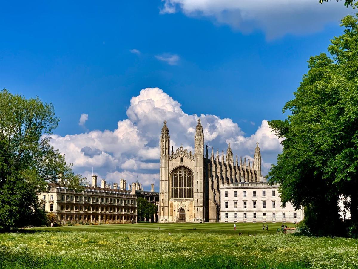 The Birches Apartment Cambridge  Bagian luar foto